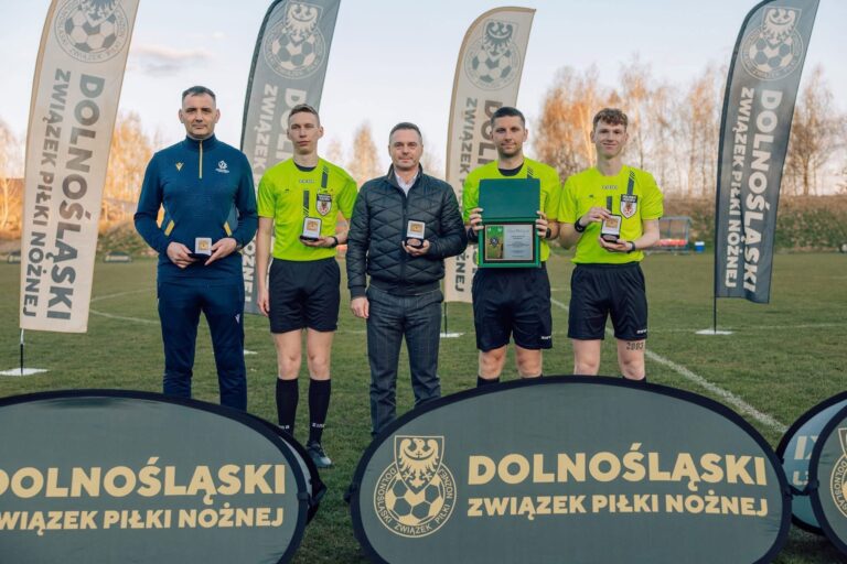 Finał Pucharu Polski okręgu Jelenia Góra i 500. mecz Konrada Małachowskiego